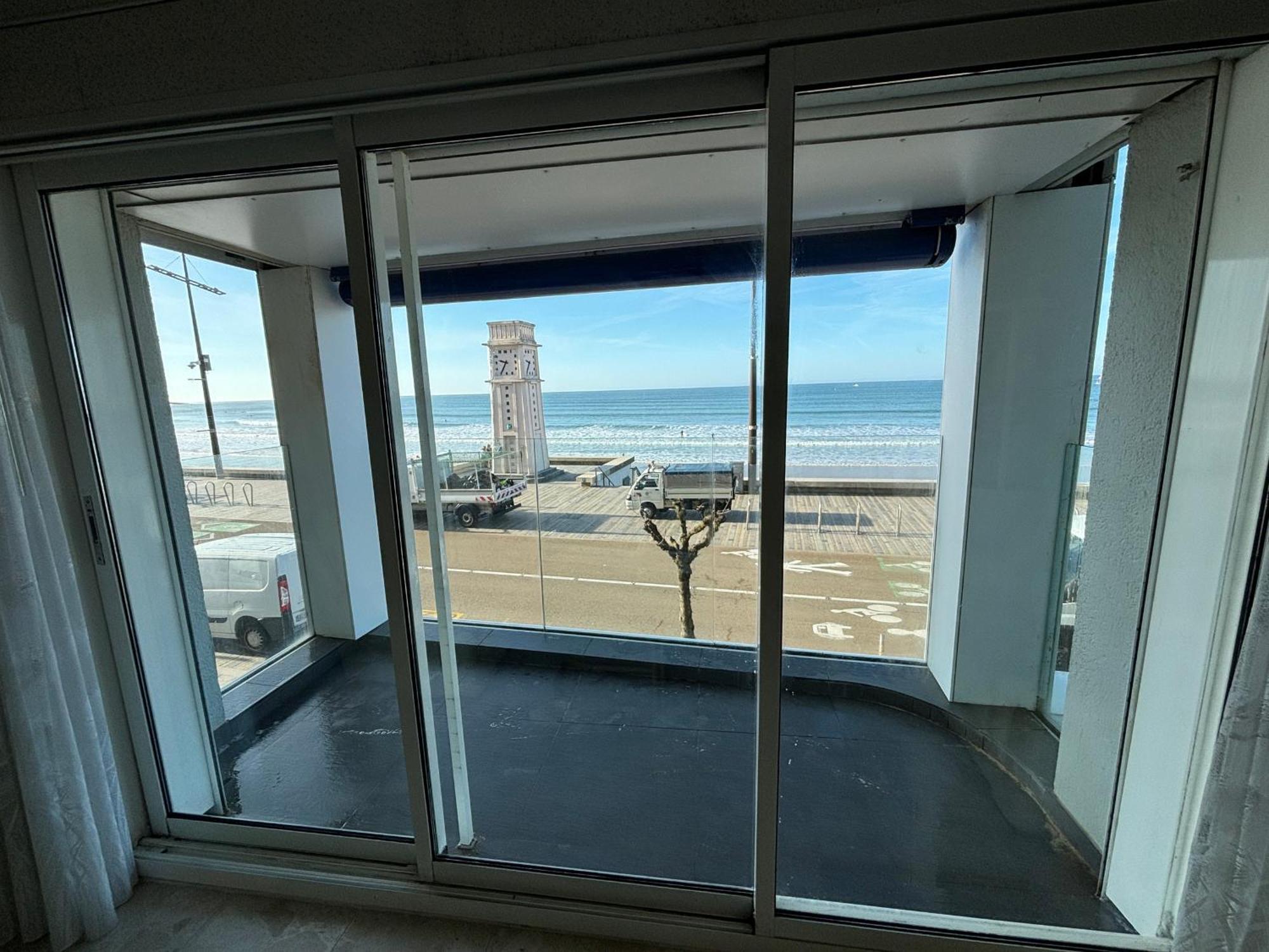 Appartement T2 Avec Balcon Et Vue Mer, 1Er Etage, Ascenseur, Tv, Cuisine Equipee - Fr-1-197-466 Ле-Сабль-д’Олон Экстерьер фото